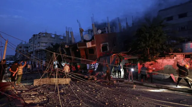 Dải Gaza đứng trước khủng hoảng nhân đạo, thế giới kêu gọi giảm xung đột - Ảnh 1. Dải Gaza đứng trước khủng hoảng nhân đạo, thế giới kêu gọi giảm xung đột - Ảnh 1.