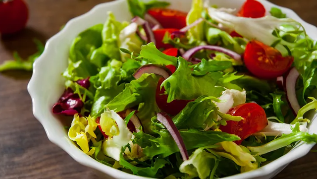 6 cách biến món salad nhàm chán trở nên thú vị hơn - Ảnh 3.