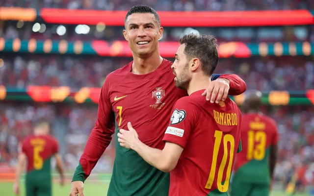 Ronaldo và ĐT Bồ Đào Nha quyết giành vé sớm dự VCK EURO 2024   - Ảnh 1.