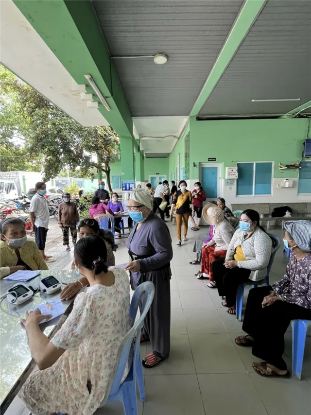 TP Hồ Chí Minh khám, chữa bệnh miễn phí cho toàn bộ người cao tuổi - Ảnh 2.