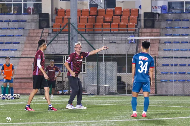 Đội tuyển Việt Nam chia tay Trương Tiến Anh, đón Quế Ngọc Hải trở lại tập luyện - Ảnh 1.