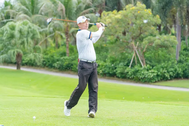 Golfer Dương Văn Vinh lên ngôi giải vô địch CLB Golf ĐH Xây Dựng Hà Nội 2023   - Ảnh 2.