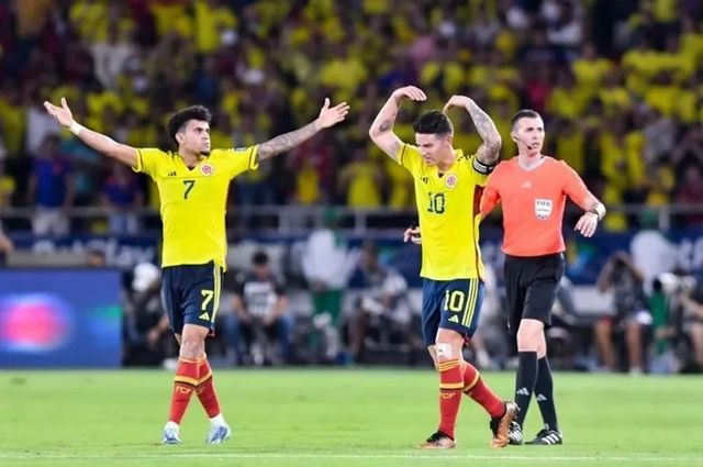 Brazil thua ngược Colombia ở vòng loại World Cup - Ảnh 2.