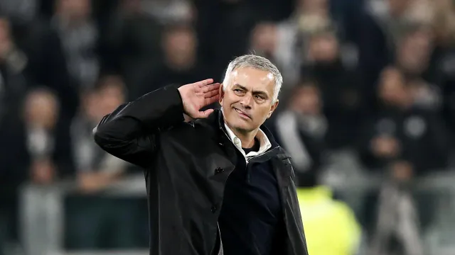 Mourinho: “Chỉ có kẻ điên như tôi mới rời Real Madrid” - Ảnh 1.