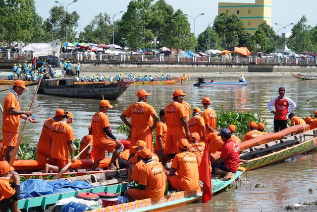 Sẵn sàng lễ hội đua ghe Ngo tỉnh Sóc Trăng - Ảnh 2.