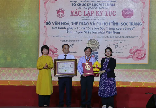 Khai mạc Lễ hội Oóc Om Bóc - Đua ghe Ngo tỉnh Sóc Trăng - Ảnh 1.