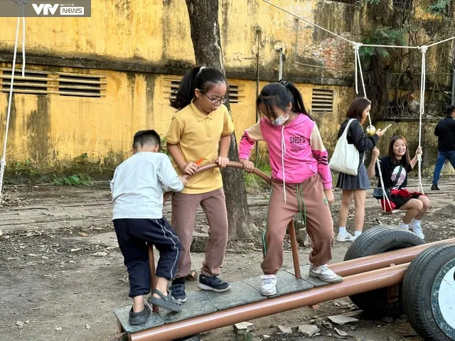Nhiều trải nghiệm thú vị hút khách tại Lễ hội thiết kế sáng tạo Hà Nội 2023 - Ảnh 7. Nhiều trải nghiệm thú vị hút khách tại Lễ hội thiết kế sáng tạo Hà Nội 2023 - Ảnh 7.