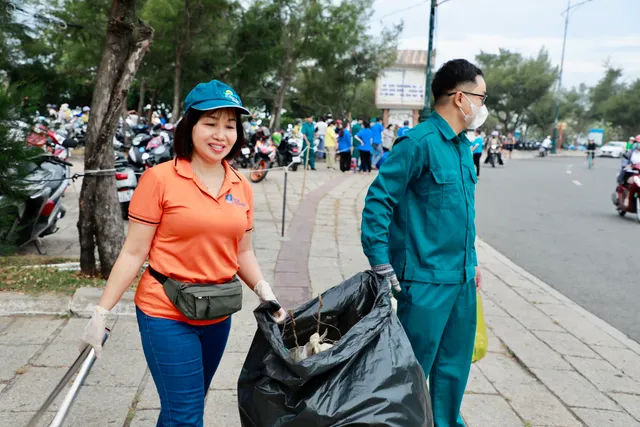 Người dân Vũng Tàu lan tỏa hình ảnh thành phố xanh sạch đẹp - Ảnh 7.