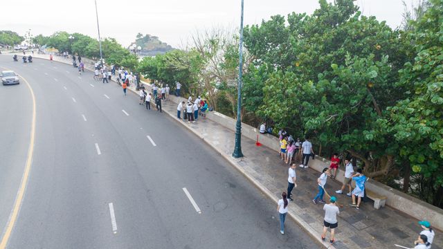 Người dân Vũng Tàu lan tỏa hình ảnh thành phố xanh sạch đẹp - Ảnh 1.