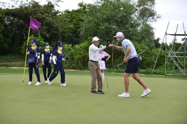 Những khoảnh khắc ấn tượng trong hai ngày mở màn Vinpearl DIC Legends Vietnam 2023   - Ảnh 1.