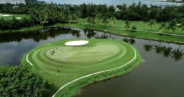 Ngắm kiệt tác sân Vinpearl Golf Nha Trang tại giải đấu của 60 huyền thoại thế giới - Ảnh 4. Ngắm kiệt tác sân Vinpearl Golf Nha Trang tại giải đấu của 60 huyền thoại thế giới - Ảnh 4.