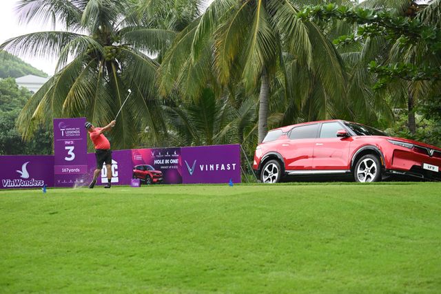 Hố HIO khó khăn thế nào khiến các golfer hàng đầu ở giải golf huyền thoại cũng phải lắc đầu?   - Ảnh 2.