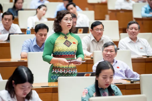 Bộ trưởng Bộ Tài nguyên và Môi trường lý giải nguyên nhân sạt lở, lũ quét ngày càng nhiều - Ảnh 1.