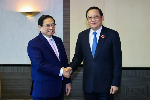 Trao đổi việc thiết lập cơ chế họp 3 Thủ tướng Việt Nam, Lào, Campuchia - Ảnh 2.
