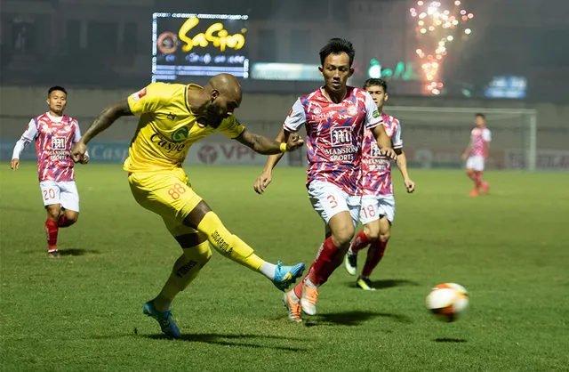 Vòng 6 Night Wolf V.League 1-2023/24: Thép Xanh Nam Định mất ngôi đầu, Hà Nội trở lại đường đua - Ảnh 1.