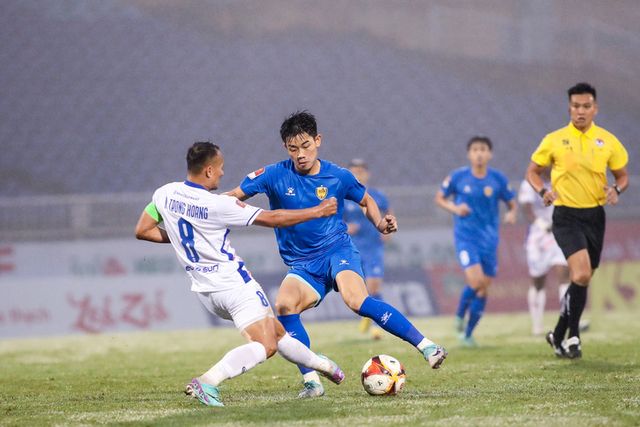 V.League 2023/24 | Sông Lam Nghệ An và CLB Quảng Nam chia điểm kịch tính - Ảnh 1.