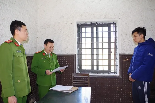 Khởi tố đối tượng đâm xe vào Cảnh sát giao thông - Ảnh 1. Khởi tố đối tượng đâm xe vào Cảnh sát giao thông - Ảnh 1.