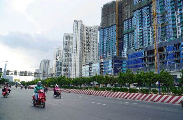 Năm 2024, thị trường Hà Nội sẽ đón nhận khoảng 12.100 căn hộ - Ảnh 1.