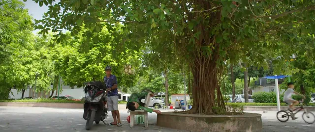 Không ngại cưới chỉ cần một lý do - Tập 29: Đông khiến Phong - Sơn ăn đòn thê thảm, làm mất xe máy của Nam - Ảnh 11.