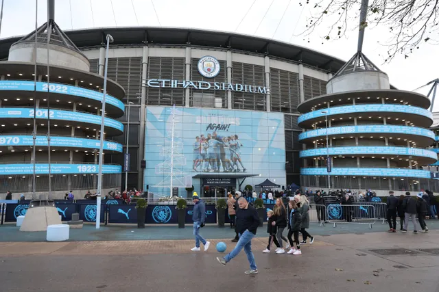 Manchester City lên kế hoạch nâng cấp sân Etihad - Ảnh 2.