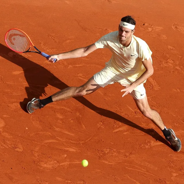 Stefanos Tsitsipas trở thành cựu vô địch Monte Carlo Masters   - Ảnh 1.