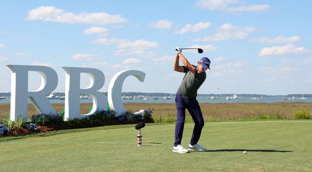 Vòng 3 giải golf RBC Heritage: Matthew Fitzpatrick xuất sắc dẫn đầu   - Ảnh 1.