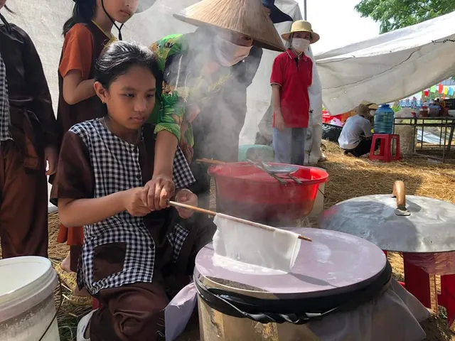 Sôi nổi Lễ hội Ngày mùa - Tinh hoa lúa nước ở Quảng Ngãi - Ảnh 4.