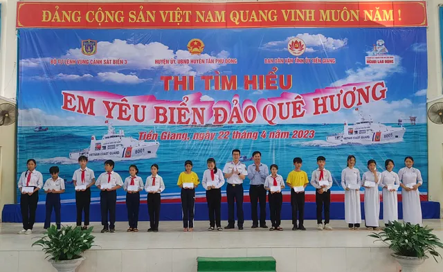 Nâng cao kiến thức pháp luật biển đảo cho học sinh tại Tiền Giang - Ảnh 1.