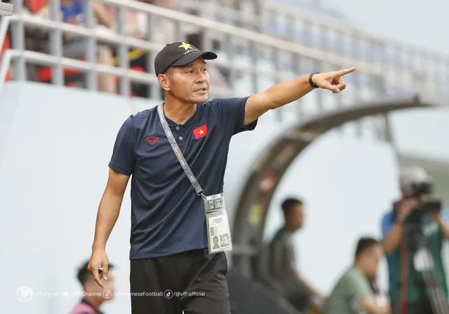 HLV Akira Ijiri: “U17 nữ Việt Nam vẫn phải nỗ lực nhiều hơn nữa”  - Ảnh 1.