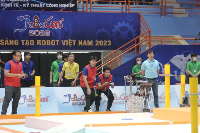 Robocon Việt Nam 2023: Chiến thắng tuyệt đối Chey-Yo ngày càng khó đạt được - Ảnh 32.