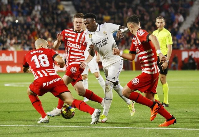 Thua đậm Girona, Real Madrid hết cửa vô địch La Liga - Ảnh 1.