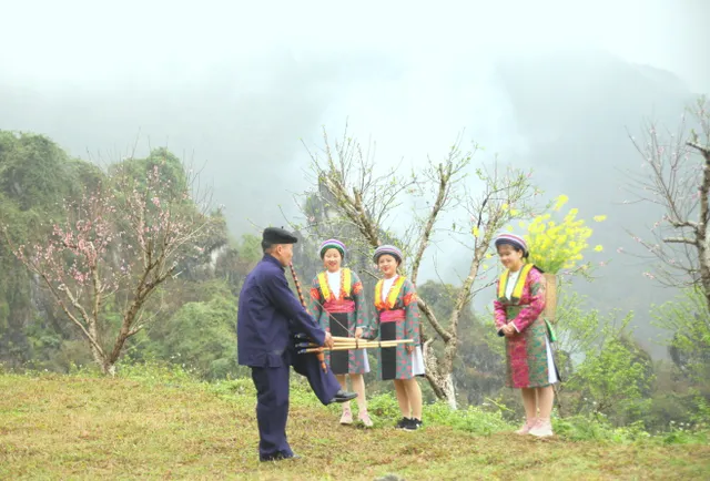 Hà Giang lấy bảo tồn văn hóa để phát triển du lịch bền vững - Ảnh 2. Hà Giang lấy bảo tồn văn hóa để phát triển du lịch bền vững - Ảnh 2.