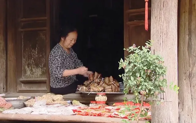 Những cụ già mang sức sống cho làng cổ Đường Lâm - Ảnh 6.