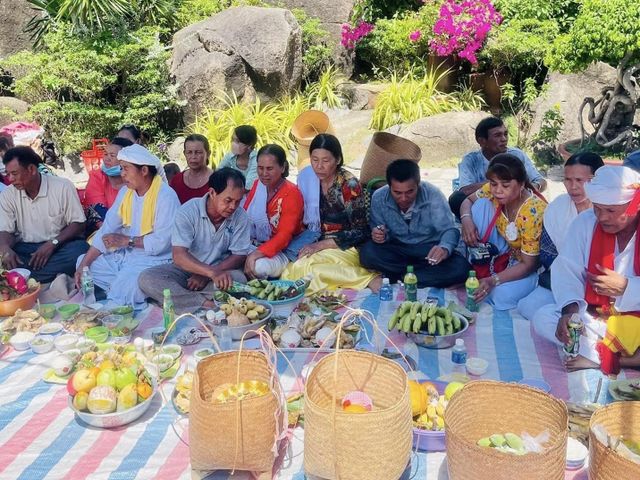 Lễ hội Tháp Bà Ponagar: Nét văn hoá tín ngưỡng độc đáo của người Chăm - Ảnh 8.