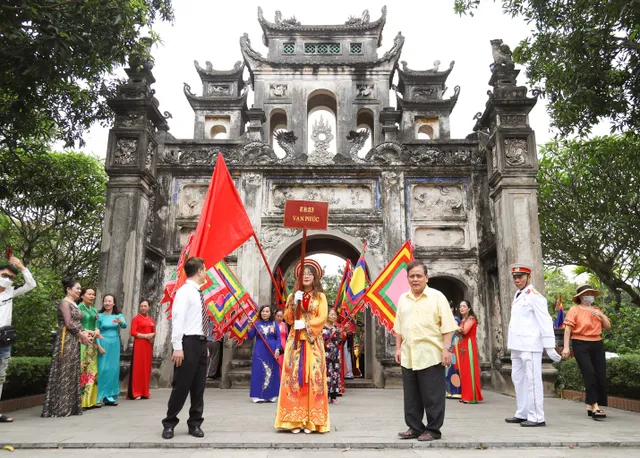 Làng Lệ Mật tưng bừng tổ chức Lễ hội truyền thống  - Ảnh 7.