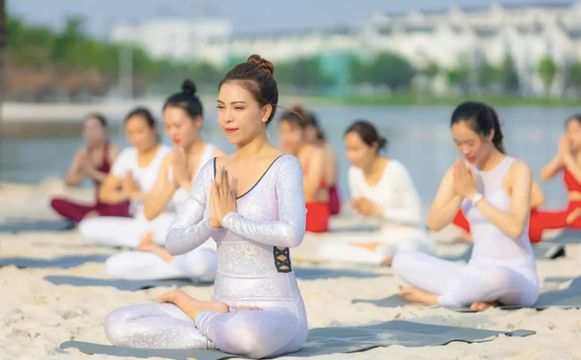 500 người sẽ đồng diễn Yoga chào mặt trời tại Festival Yoga Mùa Hè - Ảnh 1.