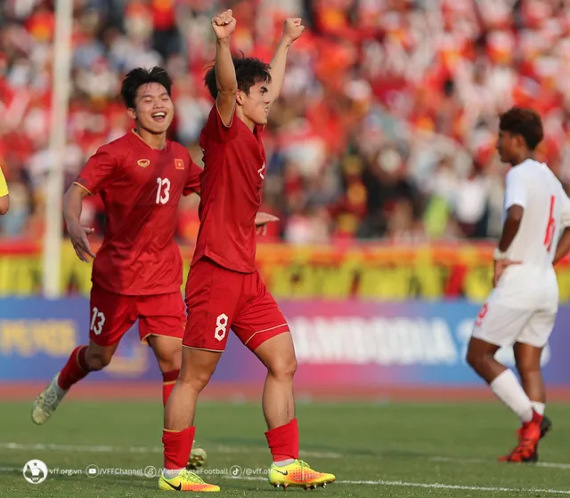 Thắng U22 Myanmar 3-1, ĐT U22 Việt Nam giành HCĐ bóng đá nam SEA Games 32 - Ảnh 4.