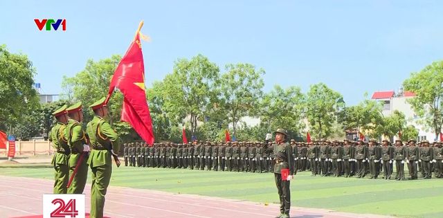 Hoàn thành chương trình huấn luyện chiến sĩ nghĩa vụ công an nhân dân - Ảnh 1.