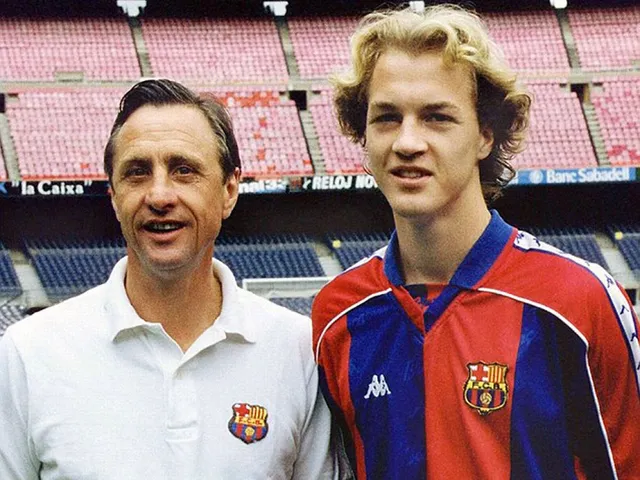 Jordi Cruyff sẽ rời Barcelona vào cuối mùa giải năm nay - Ảnh 2.