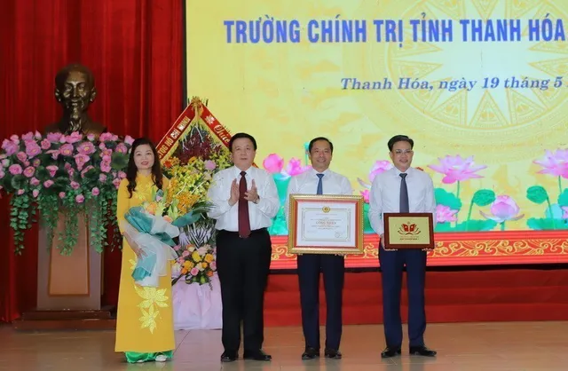 Trường Chính trị tỉnh Thanh Hóa đạt chuẩn mức 1 - Ảnh 1.