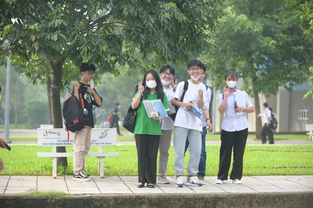 Hơn 44.000 thí sinh thi đánh giá năng lực đợt 2 của ĐH Quốc gia TP Hồ Chí Minh - Ảnh 2.