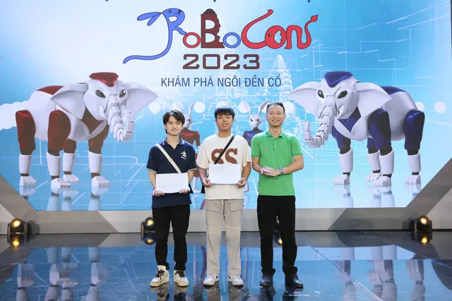 Sẵn sàng cho đêm chung kết Robocon Việt Nam 2023 - Ảnh 19.