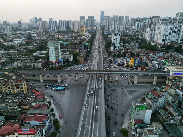 Kỳ nghỉ lễ 30/4-1/5: Trật tự, an toàn giao thông được bảo đảm, tai nạn giảm cả 3 tiêu chí - Ảnh 1.