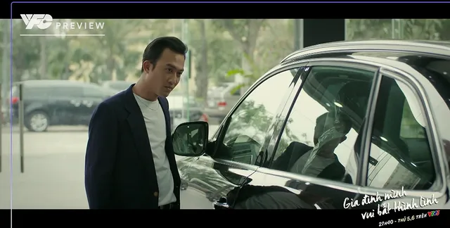 Gia đình mình vui bất thình lình - Tập 18: Thấy gái xinh, Thành rung rinh quên ngay lời vợ dặn? - Ảnh 6. Gia đình mình vui bất thình lình - Tập 18: Thấy gái xinh, Thành rung rinh quên ngay lời vợ dặn? - Ảnh 6.