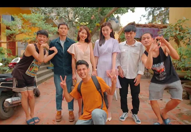 Vẻ đời thường của em trai “trời đánh” trong Cuộc đời vẫn đẹp sao - Ảnh 8. Vẻ đời thường của em trai “trời đánh” trong Cuộc đời vẫn đẹp sao - Ảnh 8.