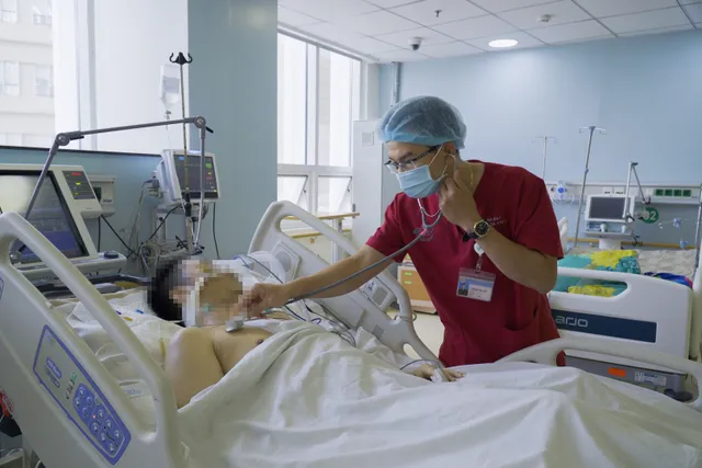 Nâng cao nghiệp vụ vì An toàn người bệnh - Lấy người bệnh làm trung tâm - Ảnh 1. Nâng cao nghiệp vụ vì An toàn người bệnh - Lấy người bệnh làm trung tâm - Ảnh 1.