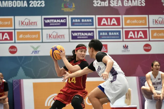 Bóng rổ 3x3 Việt Nam ra quân thuận lợi tại SEA Games 32 - Ảnh 1.