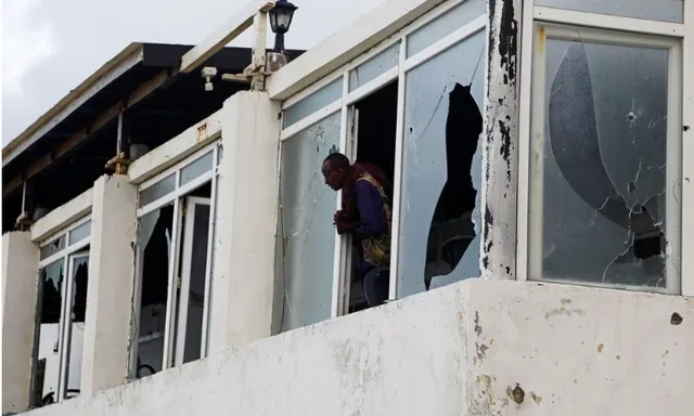 9 người thiệt mạng trong vụ tấn công nhà hàng nổi tiếng ở thủ đô Somalia - Ảnh 2.