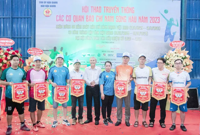 Khai mạc Hội thao truyền thống các cơ quan báo chí Nam Sông Hậu 2023 - Ảnh 5.