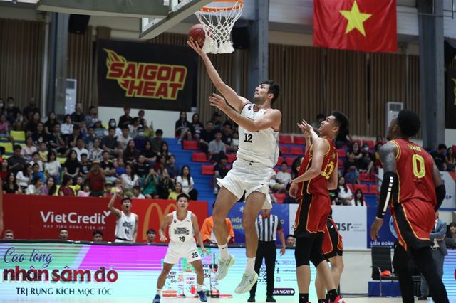 VBA 2023 - Game 5: Danang Dragons nhận thất bại đáng tiếc - Ảnh 1.